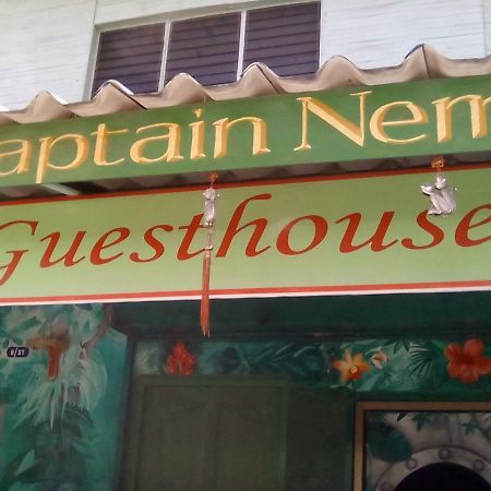 Captain Nemo Guesthouse 코타오 외부 사진