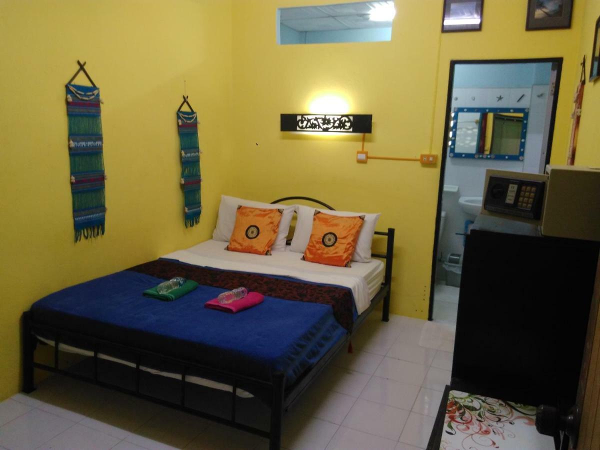 Captain Nemo Guesthouse 코타오 외부 사진